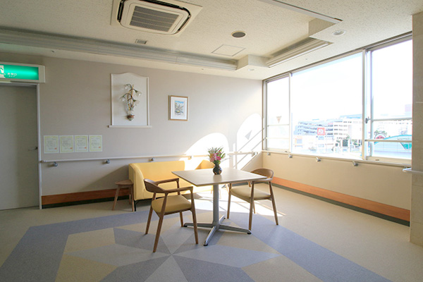 面会コーナー(４階ホール)